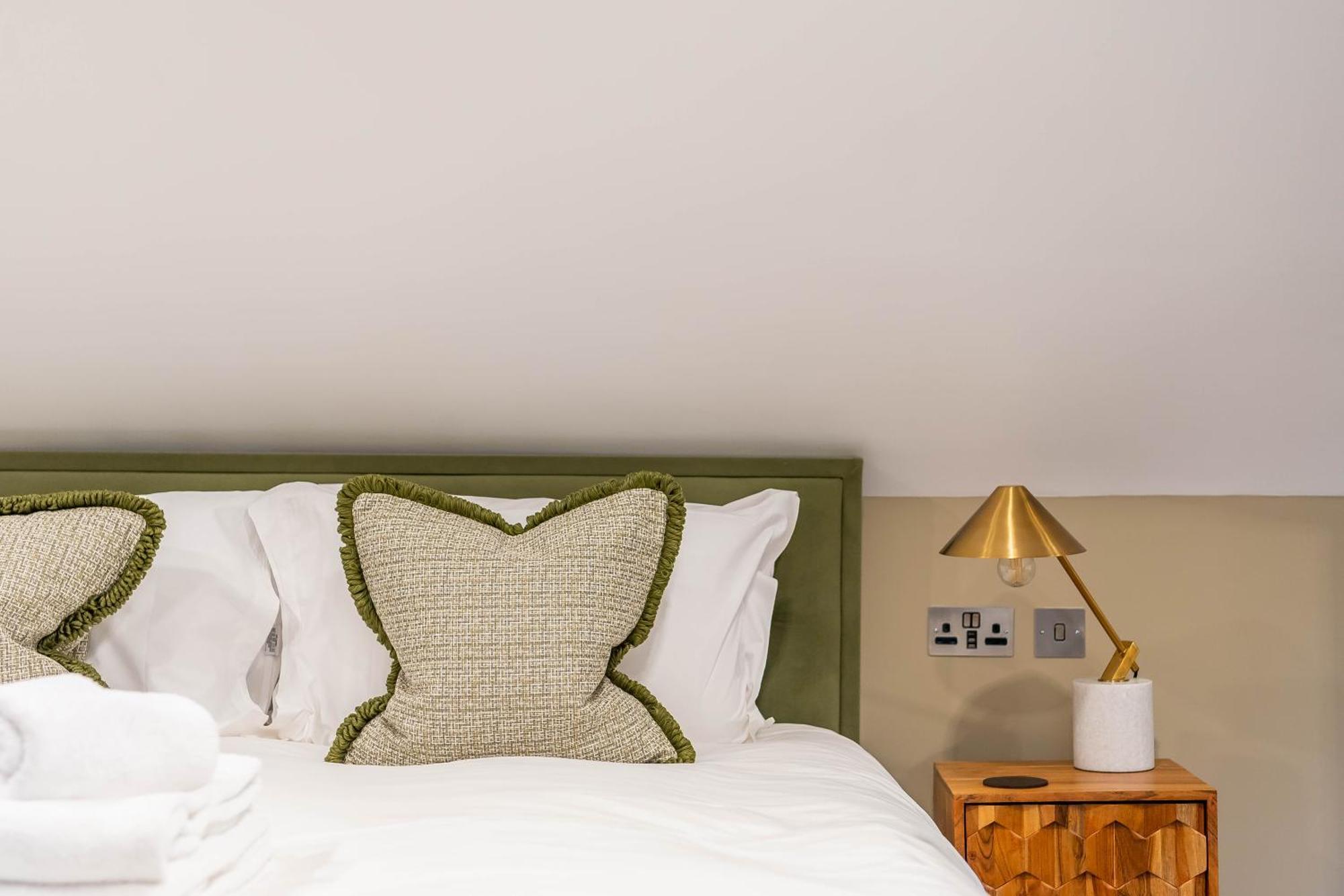 Old Abbey House Hotel Abingdon-on-Thames Екстериор снимка